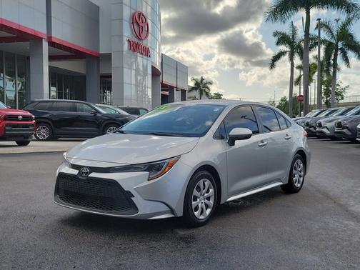 2022 Toyota Corolla LE