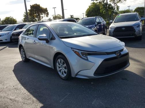 2025 Toyota Corolla Hybrid LE