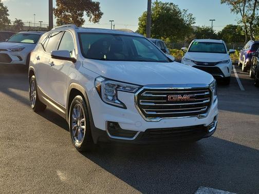 2023 GMC Terrain SLT