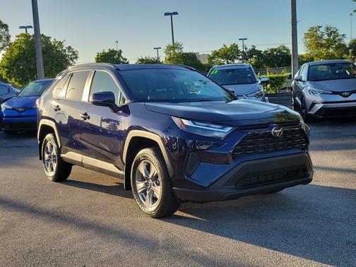 2024 Toyota RAV4 XLE