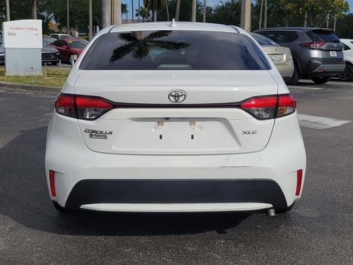 2020 Toyota Corolla XLE
