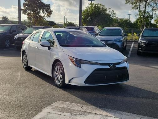 2024 Toyota Corolla LE
