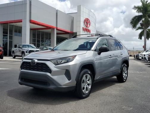 2019 Toyota RAV4 LE