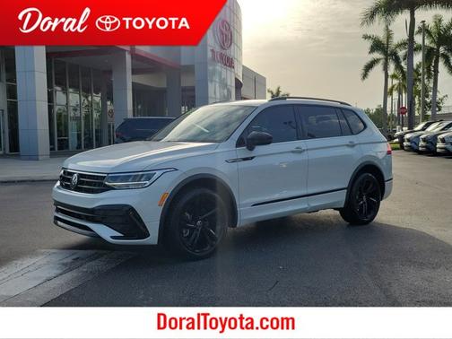 2024 Volkswagen Tiguan SE R-Line Black