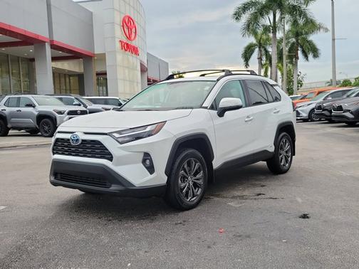 2024 Toyota RAV4 Hybrid XLE Premium
