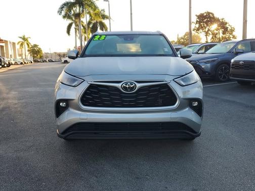 2023 Toyota Highlander XLE