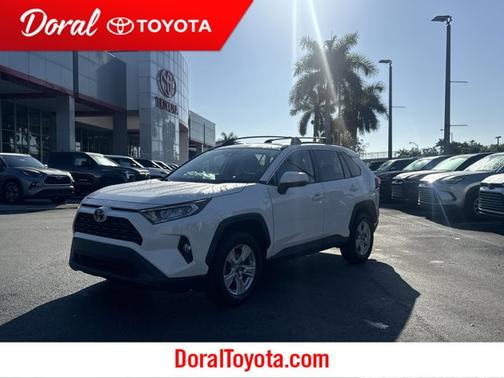 Super White 2019 Toyota RAV4 XLE