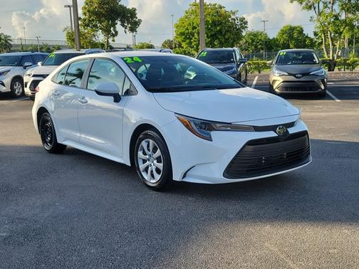 2024 Toyota Corolla LE