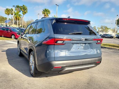 2024 Toyota Grand Highlander Platinum