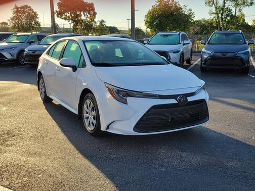 2025 Toyota Corolla LE