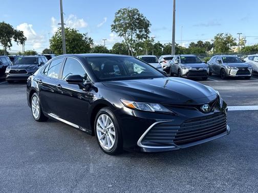 2022 Toyota Camry LE