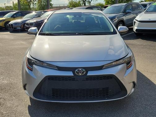 Classic Silver Metallic 2022 Toyota Corolla LE