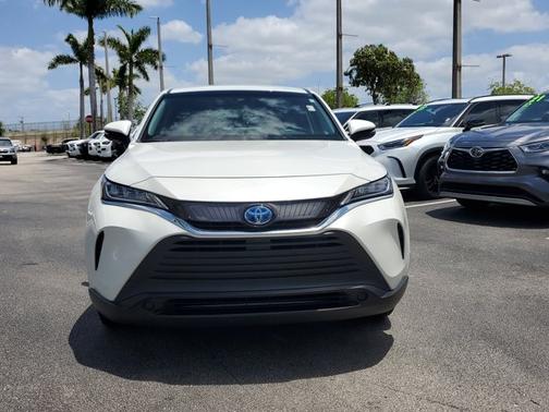2022 Toyota Venza LE