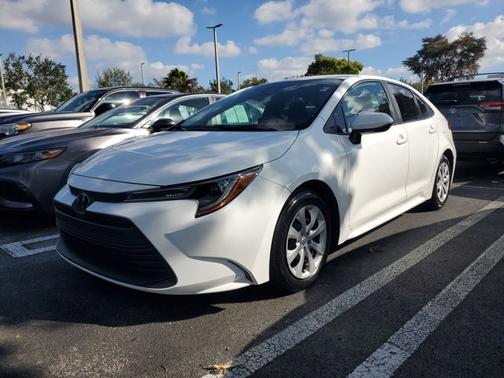 2024 Toyota Corolla LE