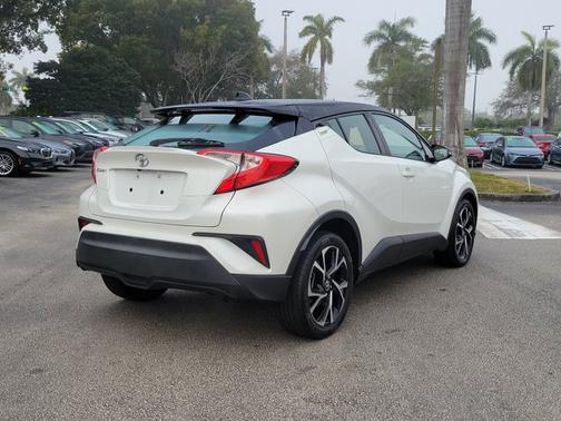 2020 Toyota C-HR XLE