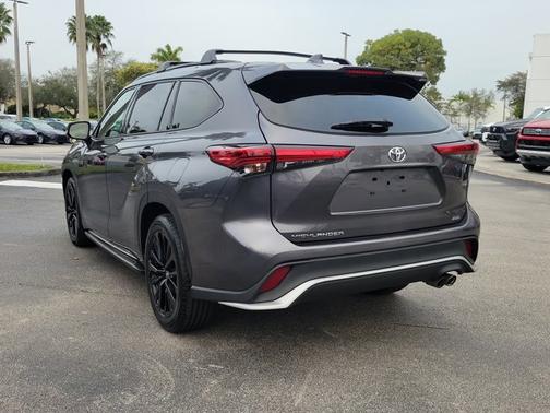 2023 Toyota Highlander XSE