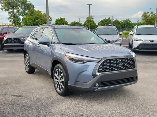 2022 Toyota Corolla Cross XLE