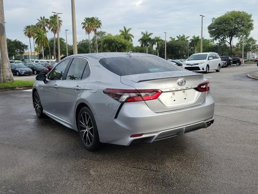 Celestial Silver Metallic 2024 Toyota Camry SE
