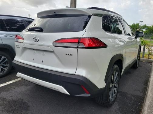 2022 Toyota Corolla Cross XLE