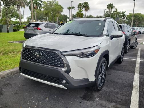 2022 Toyota Corolla Cross XLE
