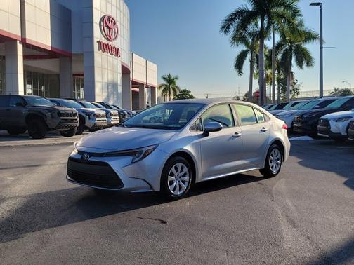 2025 Toyota Corolla Hybrid LE