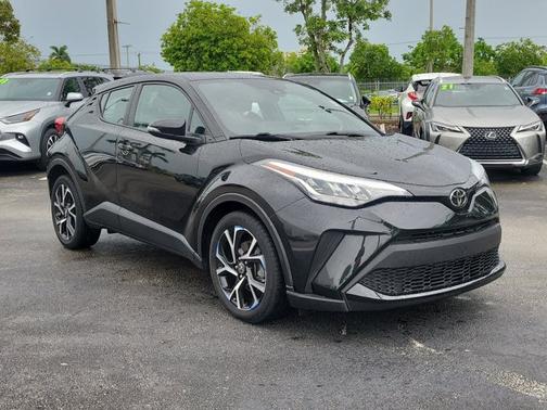 2021 Toyota C-HR XLE