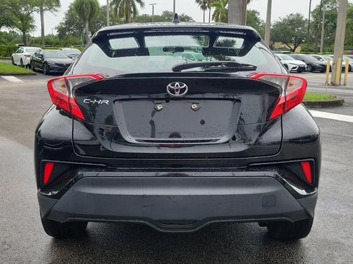 2021 Toyota C-HR XLE