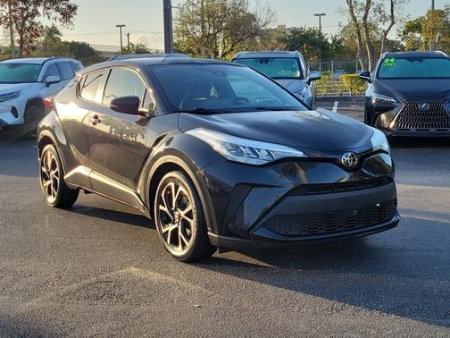 2021 Toyota C-HR XLE