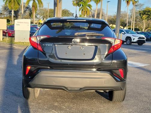 2021 Toyota C-HR XLE