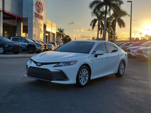 2023 Toyota Camry LE