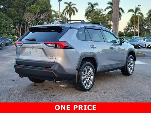 2024 Toyota RAV4 XLE Premium