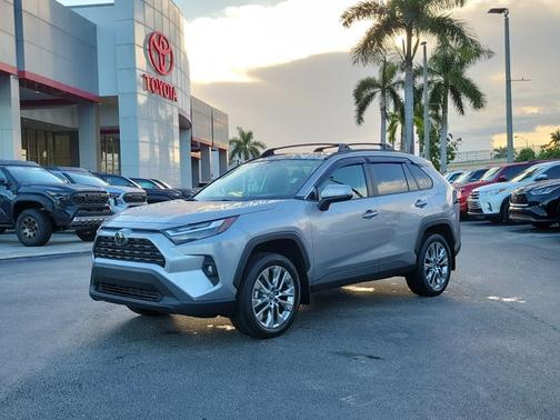 2024 Toyota RAV4 XLE Premium
