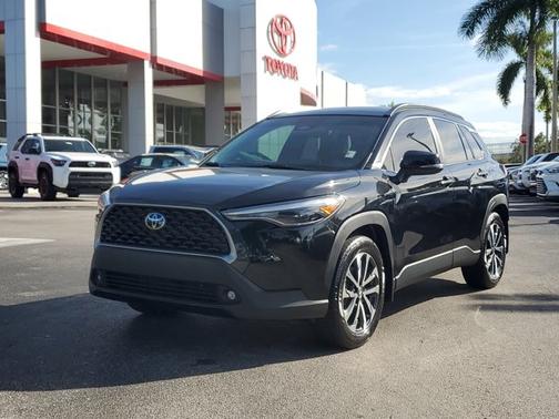 2024 Toyota Corolla Cross XLE