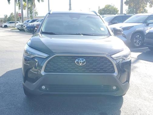 2024 Toyota Corolla Cross XLE