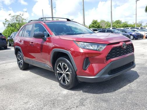 2021 Toyota RAV4 LE