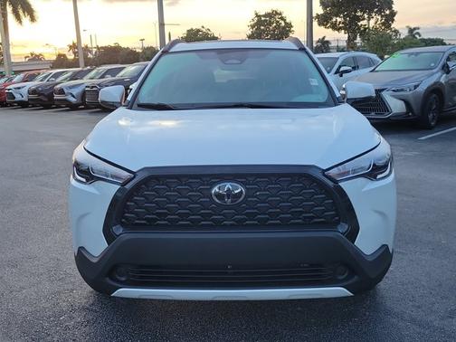 2024 Toyota Corolla Cross LE