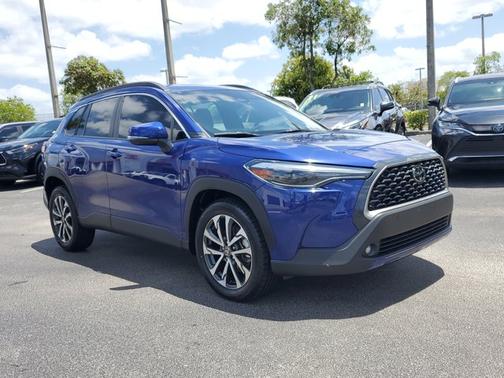 2023 Toyota Corolla Cross XLE