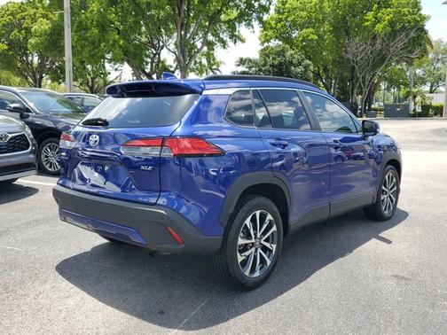 2023 Toyota Corolla Cross XLE