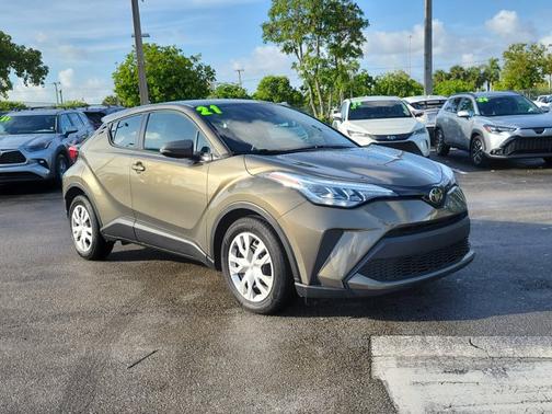 2021 Toyota C-HR LE