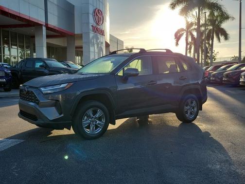 2024 Toyota RAV4 XLE