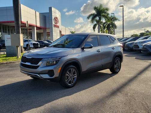 2023 Kia Seltos LX