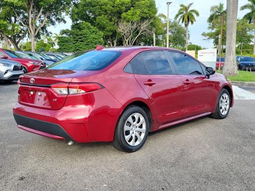 2022 Toyota Corolla LE