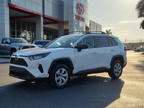 2021 Toyota RAV4 LE