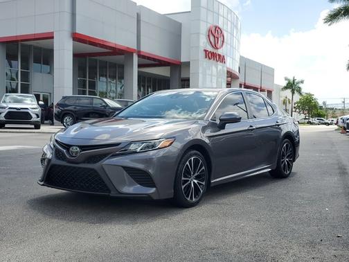2019 Toyota Camry SE