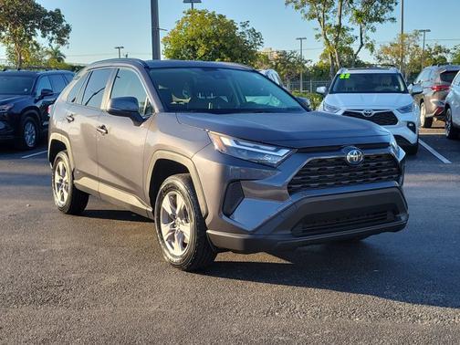 2024 Toyota RAV4 Hybrid XLE