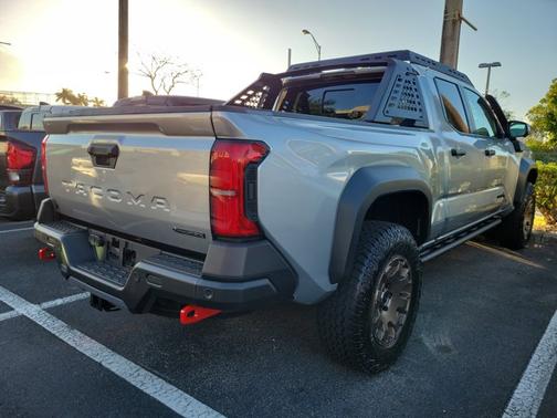 2025 Toyota Tacoma Base