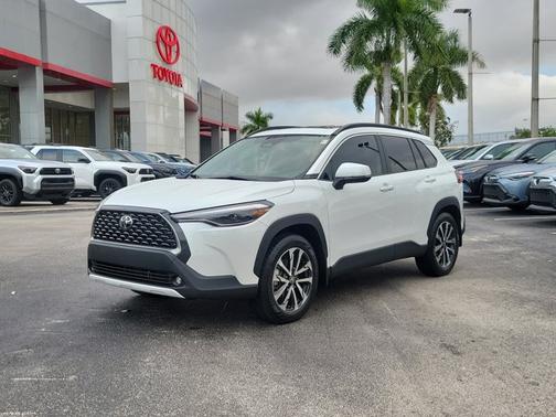 2023 Toyota Corolla Cross XLE