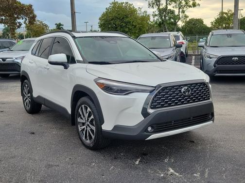 2023 Toyota Corolla Cross XLE
