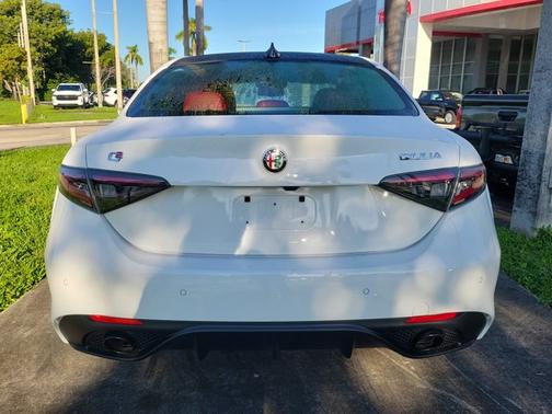 2025 Alfa Romeo Giulia 4DR RWD