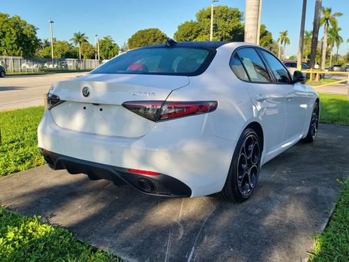 2025 Alfa Romeo Giulia 4DR RWD